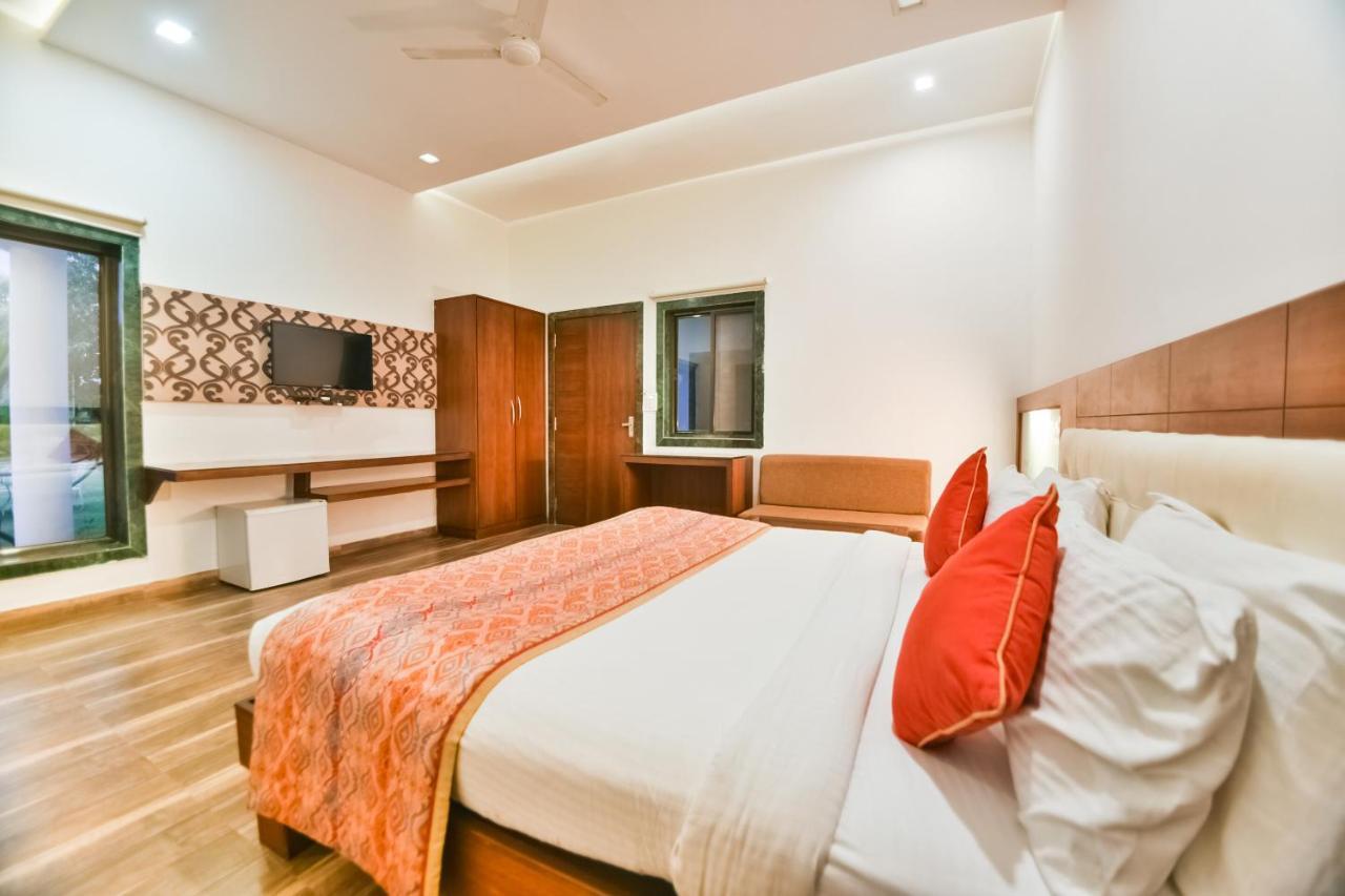 Palette - The Elegance Resort Chittorgarh Exterior foto